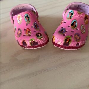 Disney Princess pink Crocs clogs — Toddler Size 7.